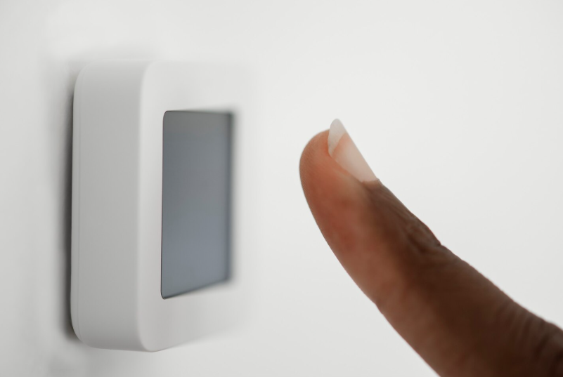Smart workplace attendance monitoring system showing real-time employee tracking dashboard
